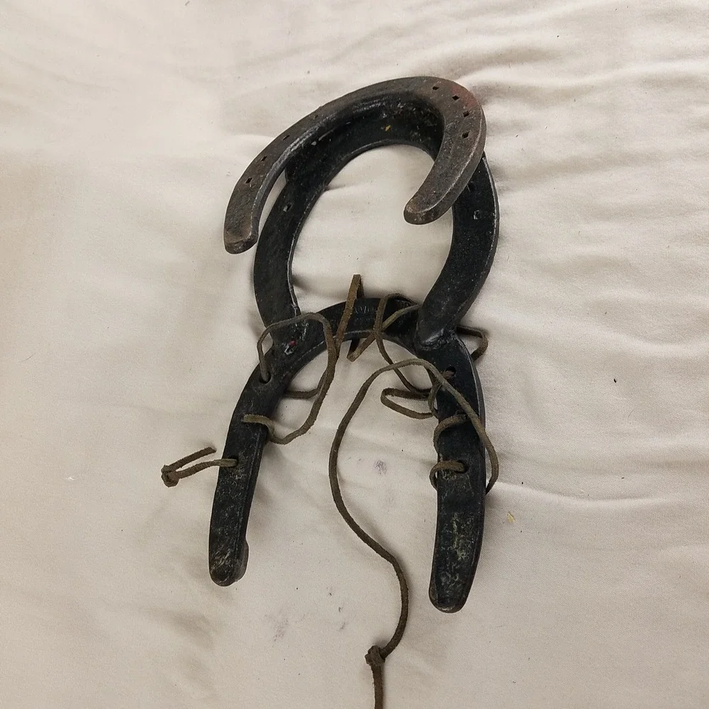 Horseshoe Wall Hook Rack Rustic Cast Iron Western Decor Leather Wrap Boot‎ Jack